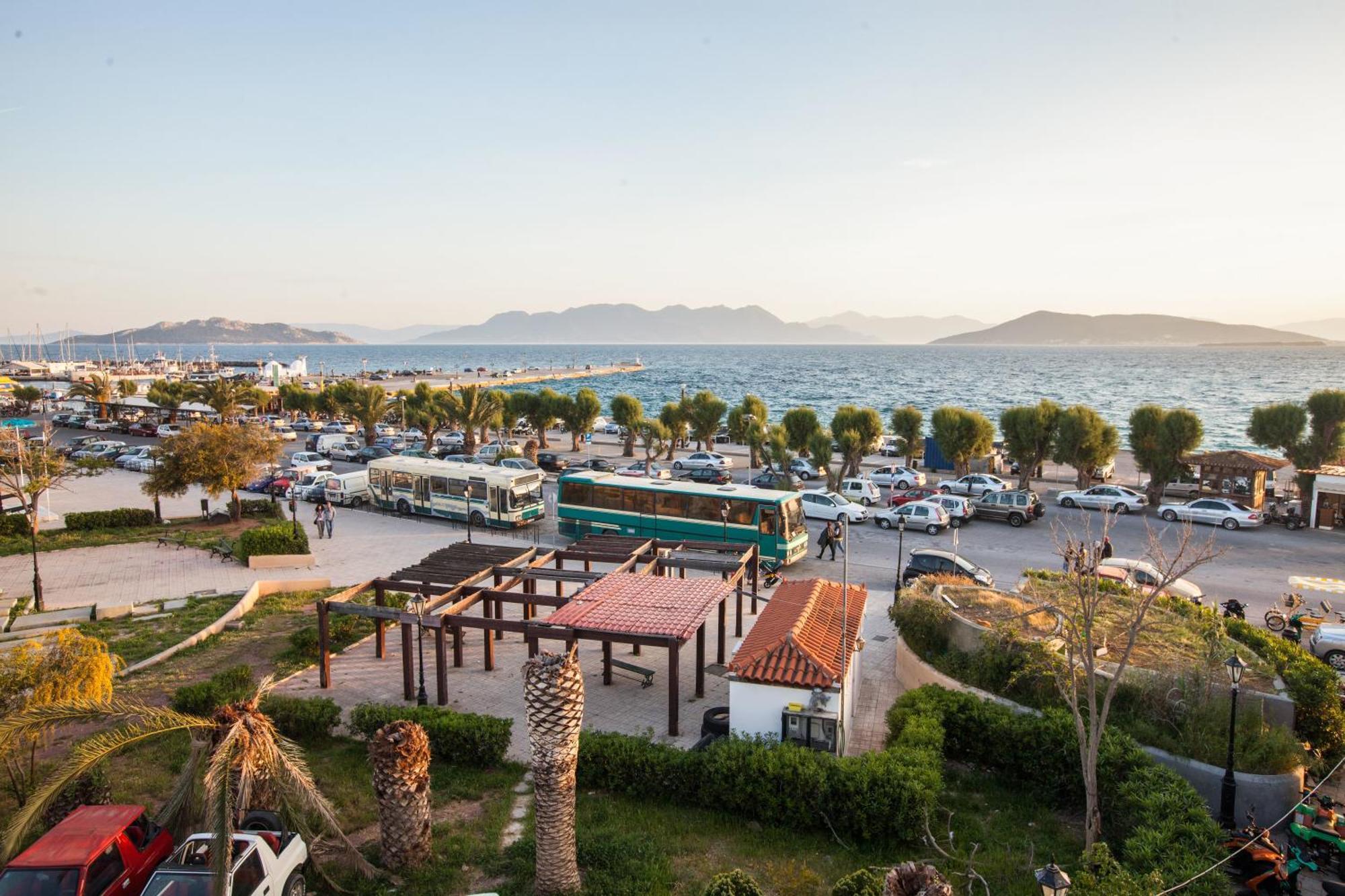 Togias Hotel Aegina Zewnętrze zdjęcie