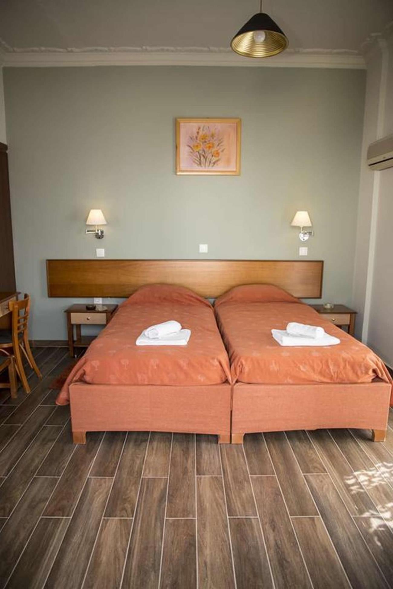 Togias Hotel Aegina Zewnętrze zdjęcie
