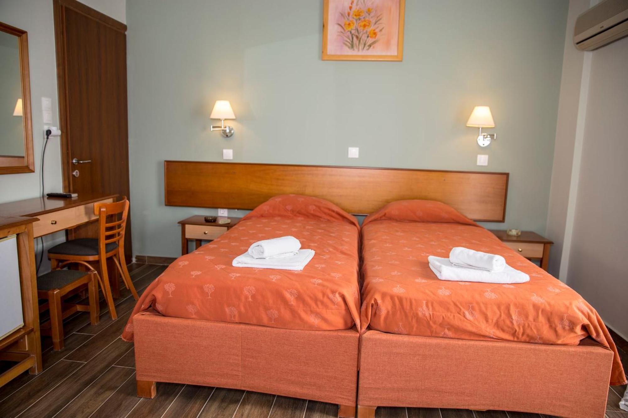 Togias Hotel Aegina Zewnętrze zdjęcie