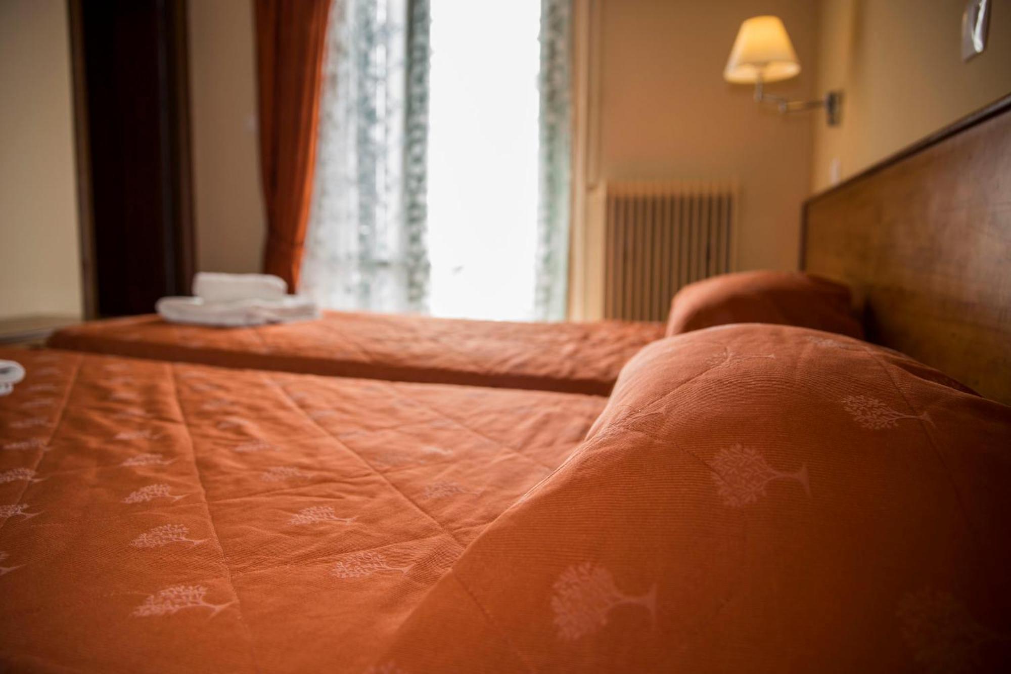 Togias Hotel Aegina Zewnętrze zdjęcie