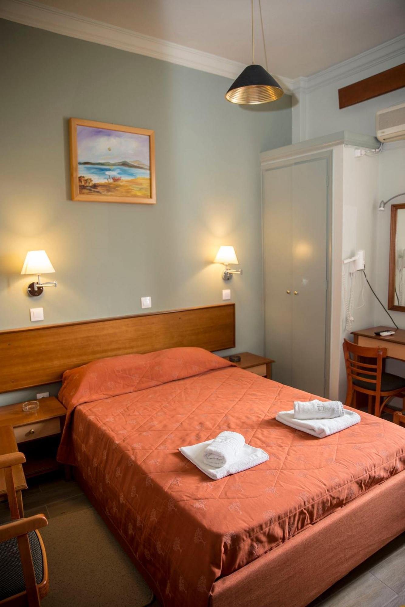 Togias Hotel Aegina Zewnętrze zdjęcie